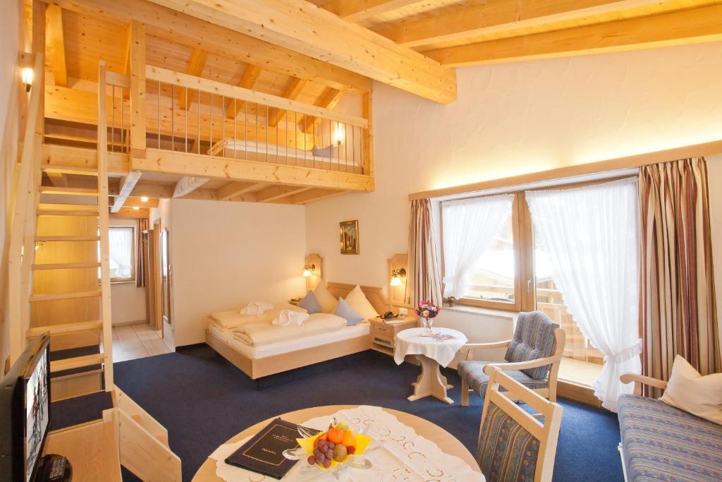 Hotel Landhaus Feldmeier ***S Обераммергау Номер фото
